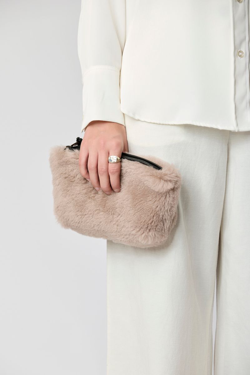 Nelly Clutch Tas Stucco zand