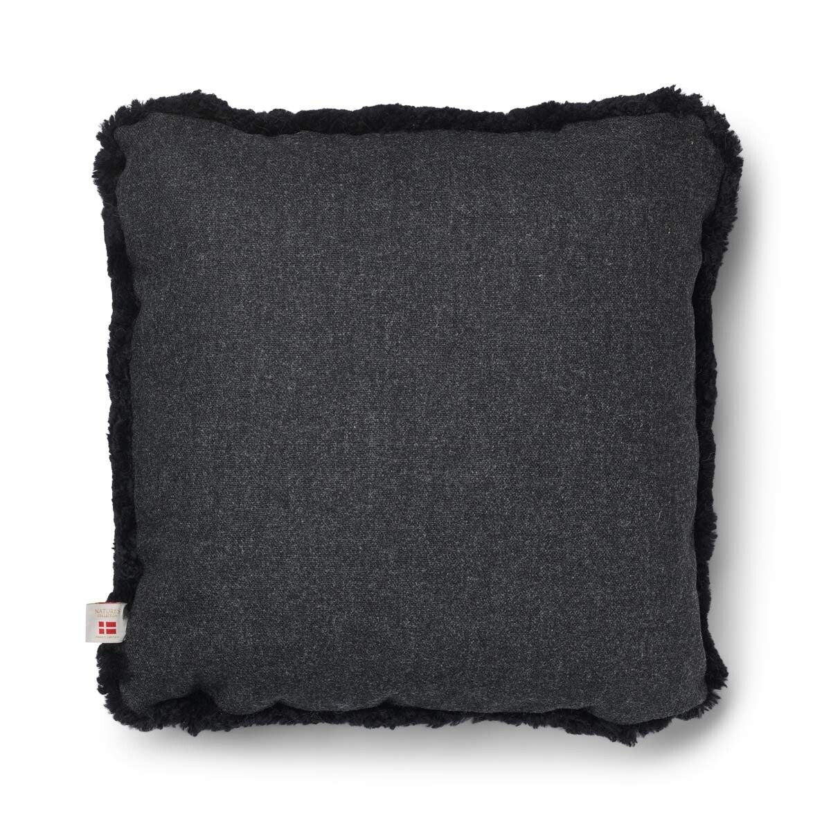 Kortharig Schapenvacht Kussen | Tweezijdig | 52x52 cm | 34x52 cm Houtskool/Zwart