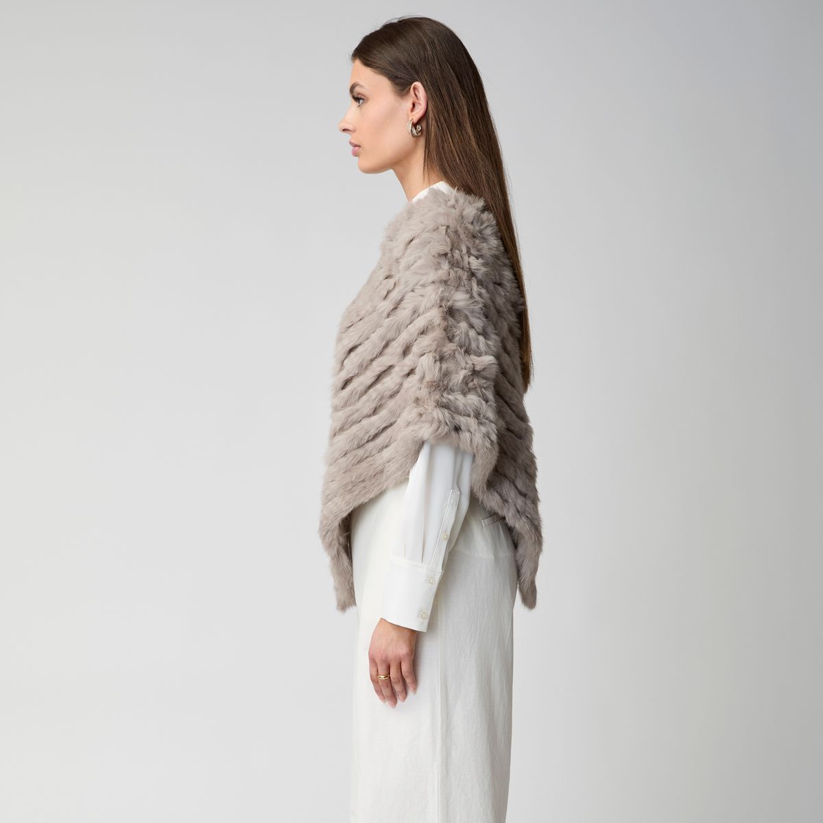 Molly Poncho Zwart