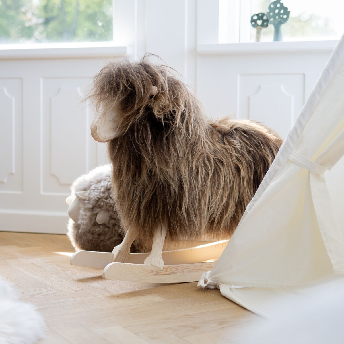 Schommelschaap | Langharig | L85xW25xH60 cm Natuurlijk Zwart