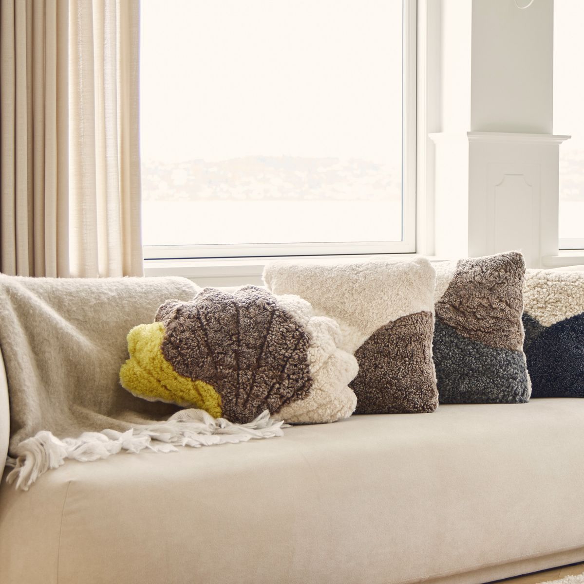 Schelpen Kussen Patroon | Medium | 42x58 cm | 35x50 cm | 75x54 cm Geel/Taupe/Beige