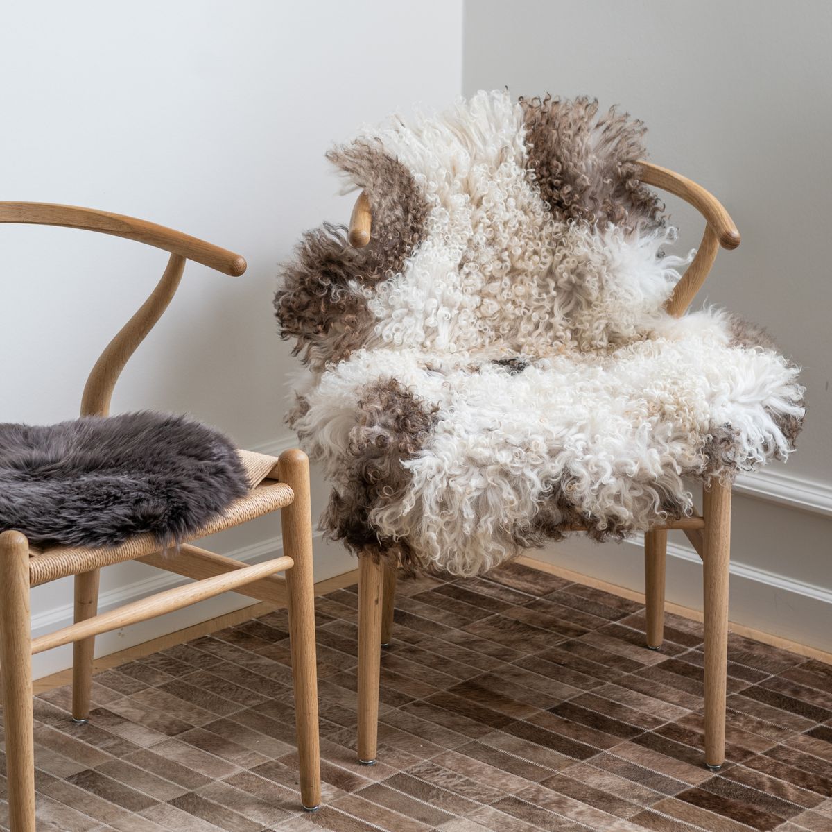 Curly Schapenvacht | Oostenrijk | 90 cm Natuurlijk Zwart
