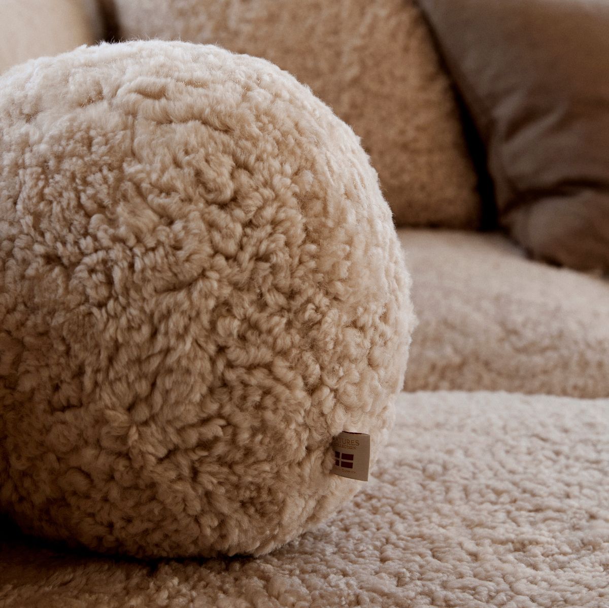 Angeliet Kussen | Ø25 cm | Ø30 cm | Ø35 cm SW Curly Zwart