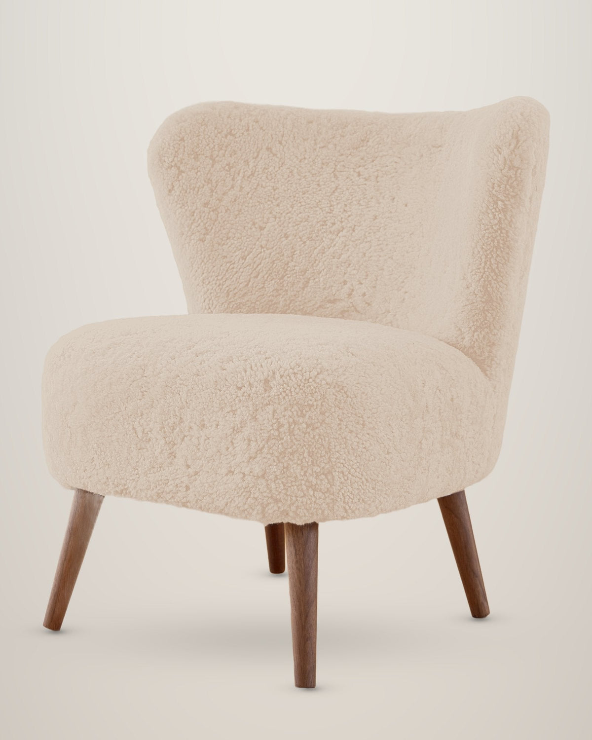 Fauteuil met kortharige lamsvacht – Parelwit